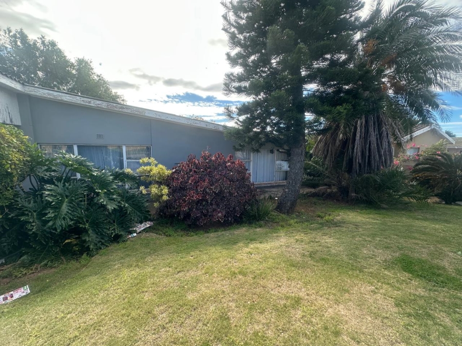 3 Bedroom Property for Sale in Bothasrus Eastern Cape